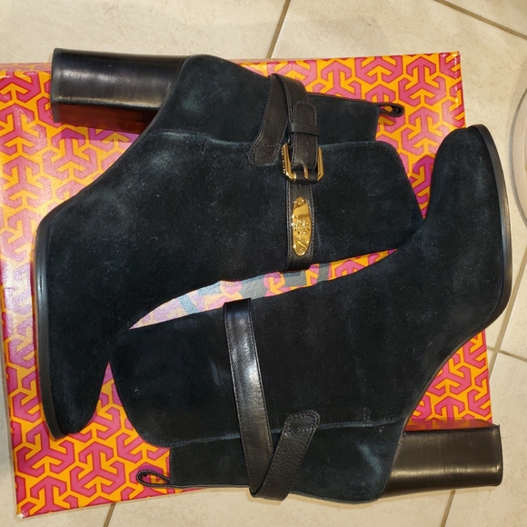 TORY burch Robynne Black Split Suede ANKLE BOOTS. 9.5 - Picture 1 of 6